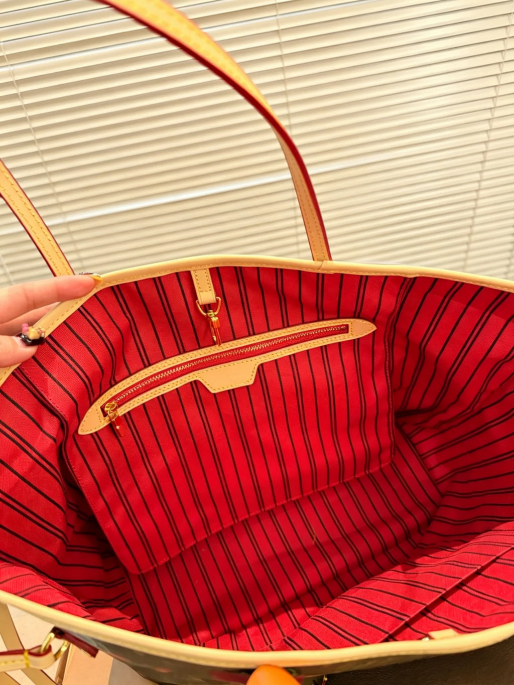 Women Large Capacity Tote Bag Single Shoulder Handbag With Coin Purse Size: 32*28cm