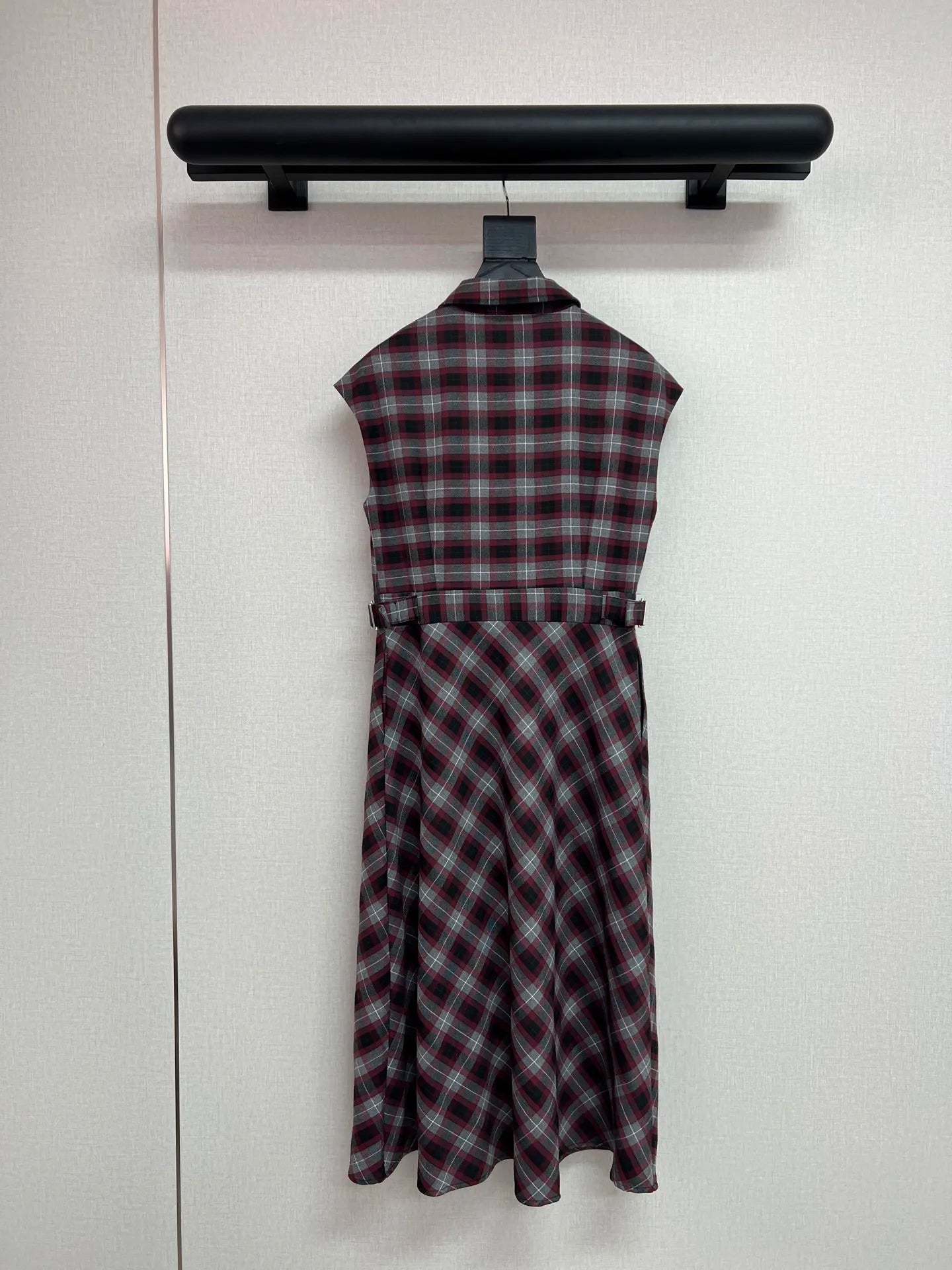 2026 New Arrival Women's Sleeveless Plaid Dress — Collared Style With Cinch-Waist Buckle Design For A Slimming Silhouette