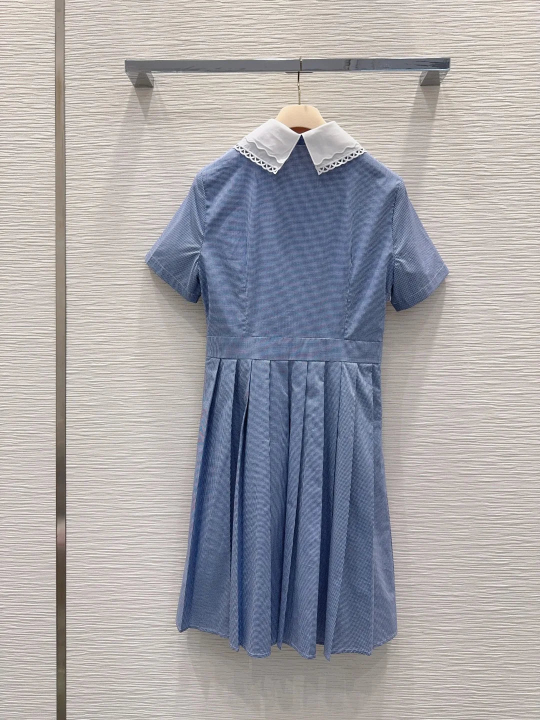 2026 Early Spring Designer Dress Ruffled sleeves with Belt velvet Mid-Length A-line Button Slimming Half-Sleeved