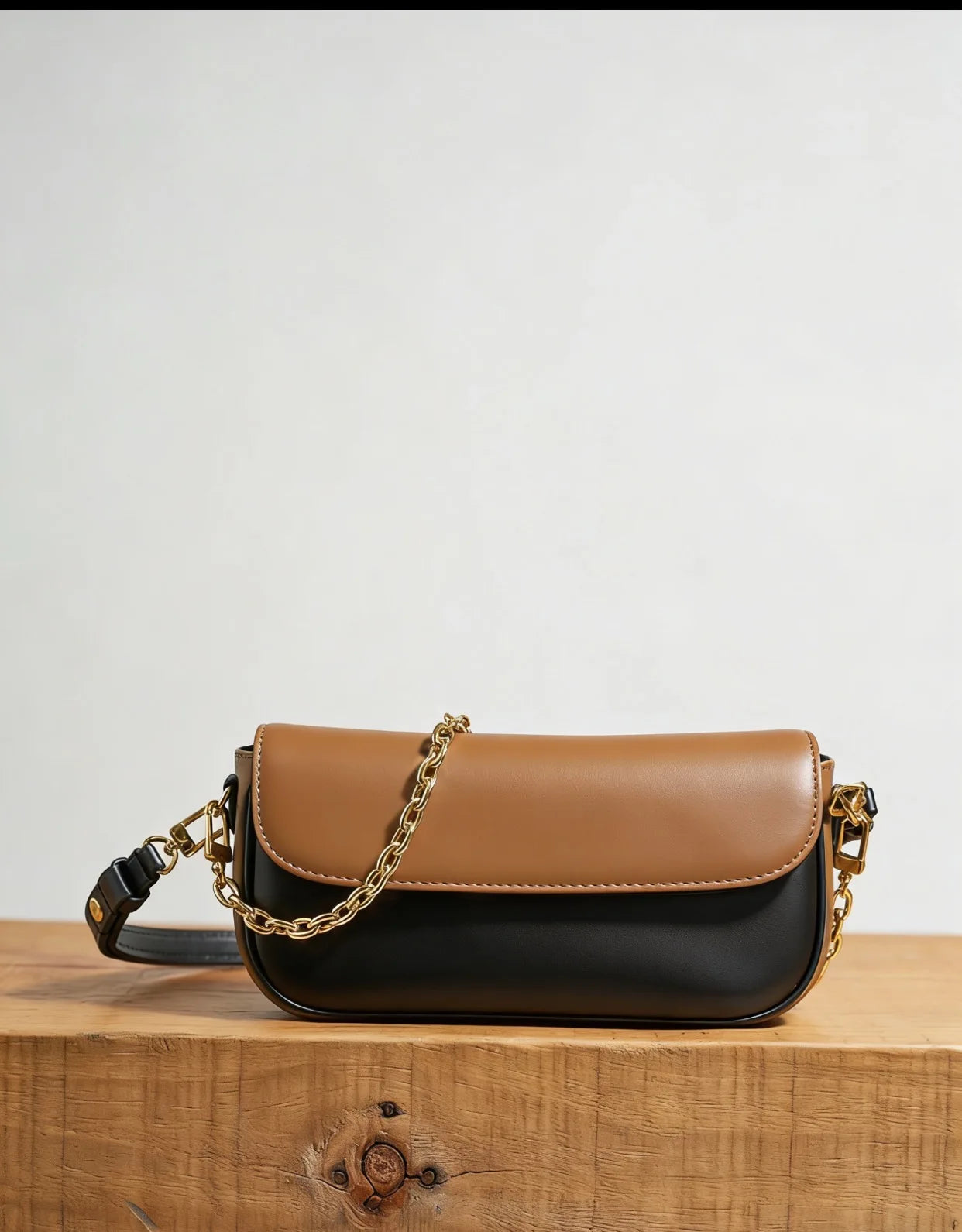 High end Bag 2026 New Color Contrasting Fashionable Shoulder Bag PU Leather Retro Diagonal Cross Bag