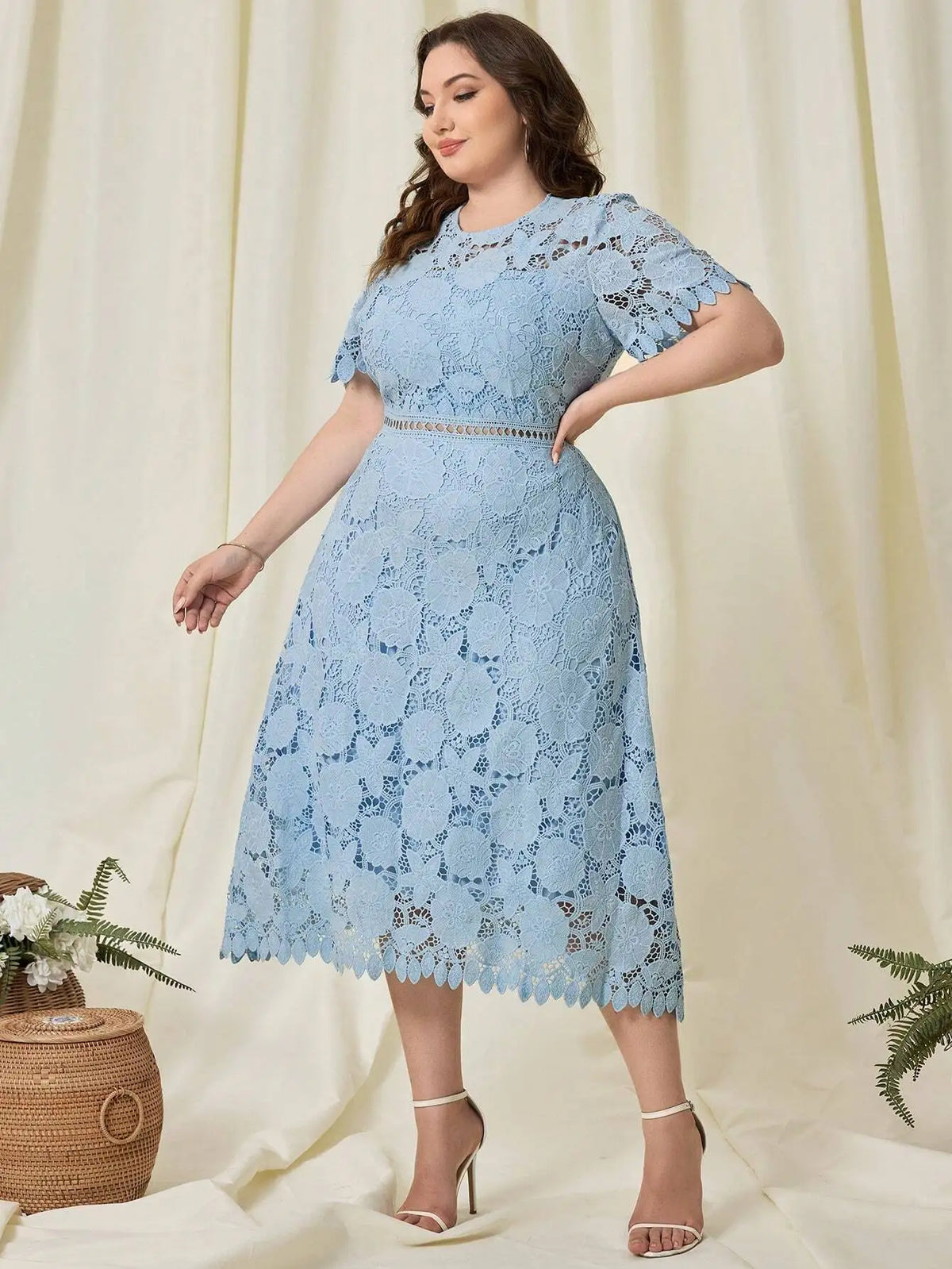 Plus Size Elegant Lace Waist Cinched Midi Dress For Summer Wedding Guest