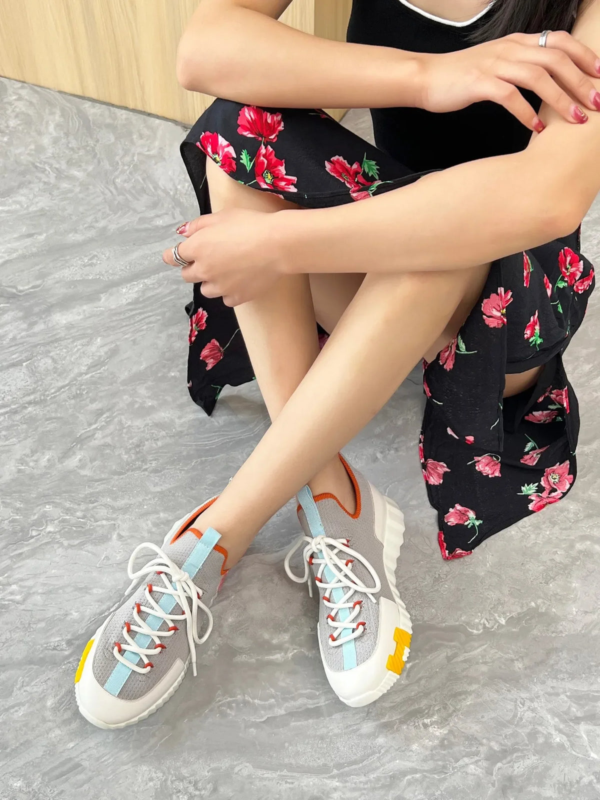 Designer Men's Casual Sport Shoes Versatile Breathable Mesh Upper Trendy Slip-On Board Shoes High-End Sensation White Sneakers