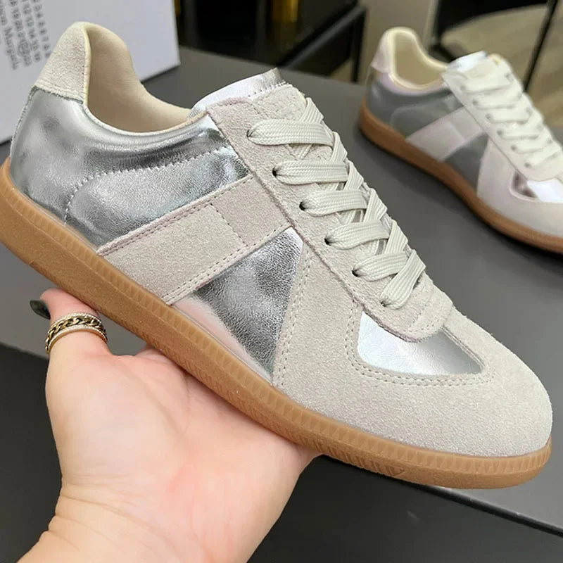 Suede Leather Patchwork Casual Shoes Women Round Toe Lace Up Flats Training Shoes Autumn Sneakers Comforatble Couple Shoes