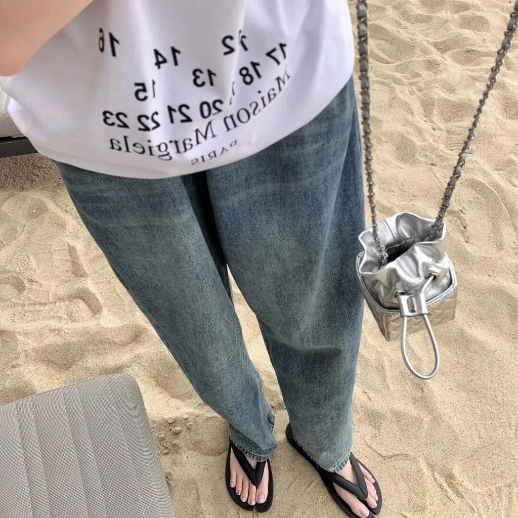2026 Designer Style New Couple Flip-flops Pig's Trotters Split-toe Casual Flat-bottomed Beach Pinch Slippers Women's Outer Wear