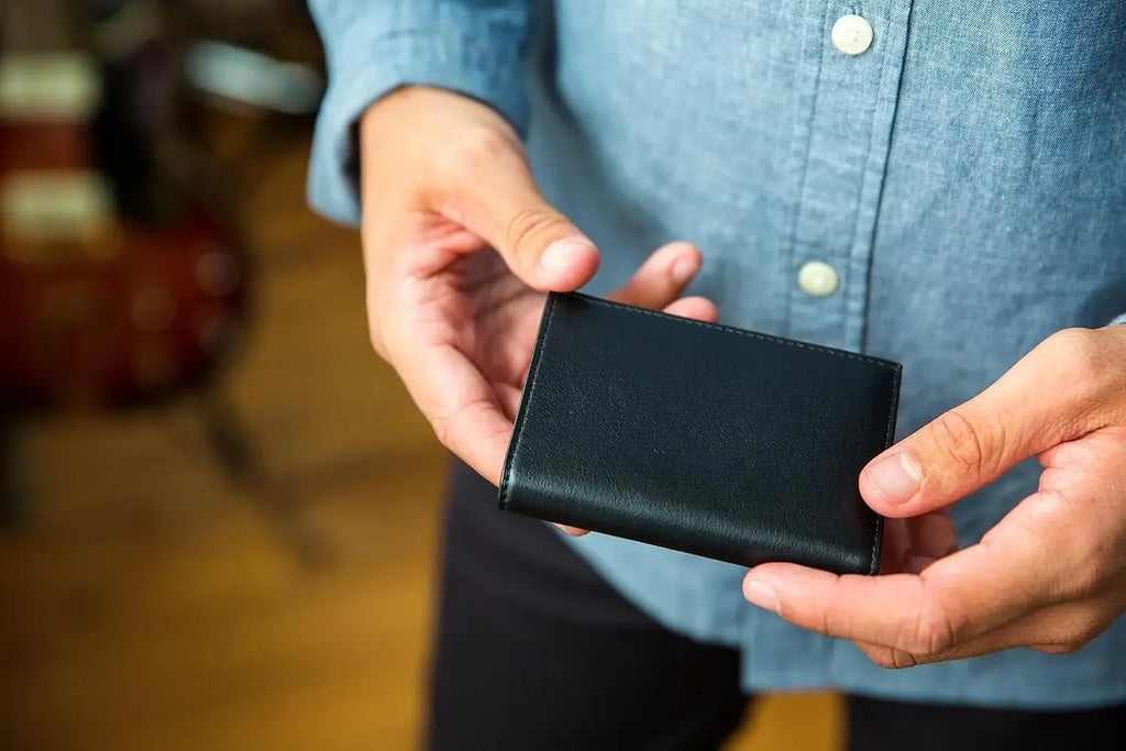 Men's Tri Fold Wallet With RFID Blocking, Nappa Vitello Leather, ID Window, 5 Card Slots