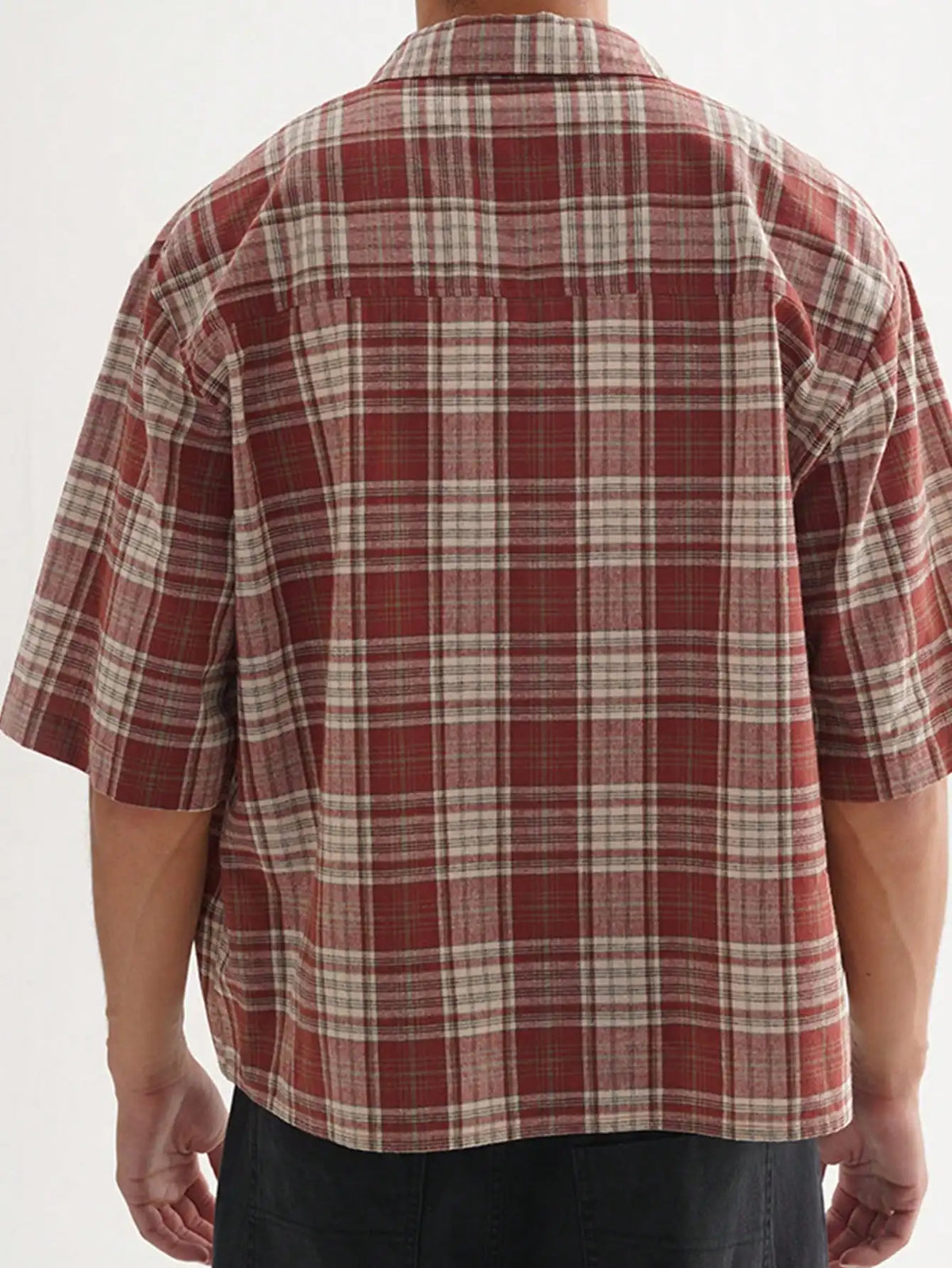 Men's Loose Fit Short Sleeve Plaid Shirt with Button Front