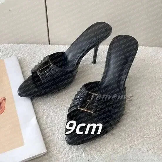 Designers' high heels, women's fishmouth, thin slippers, letters and empty high-heeled sandals, pointed shoes. size 35-41 000