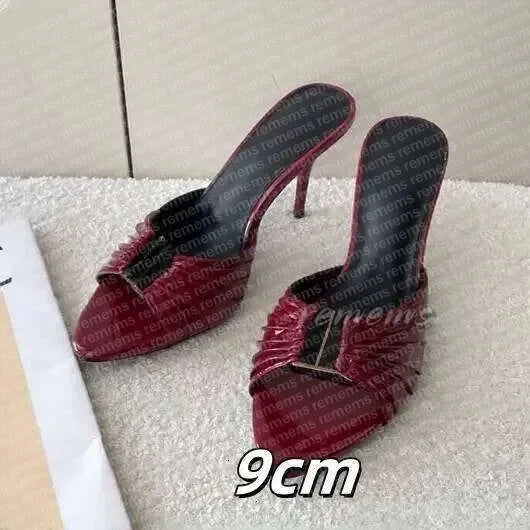 Designers' high heels, women's fishmouth, thin slippers, letters and empty high-heeled sandals, pointed shoes. size 35-41 000