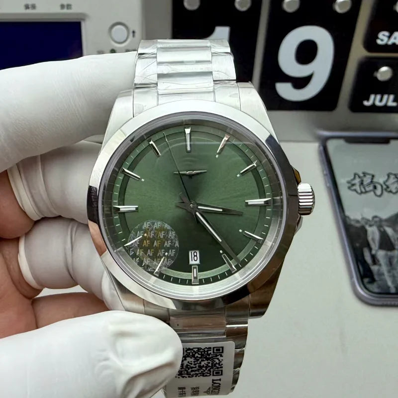 Multifunctional Sports Watch Waterproof 20m Depth Mechanical Movement Sapphire Crystal Dial Window Green Stainless Steel Case