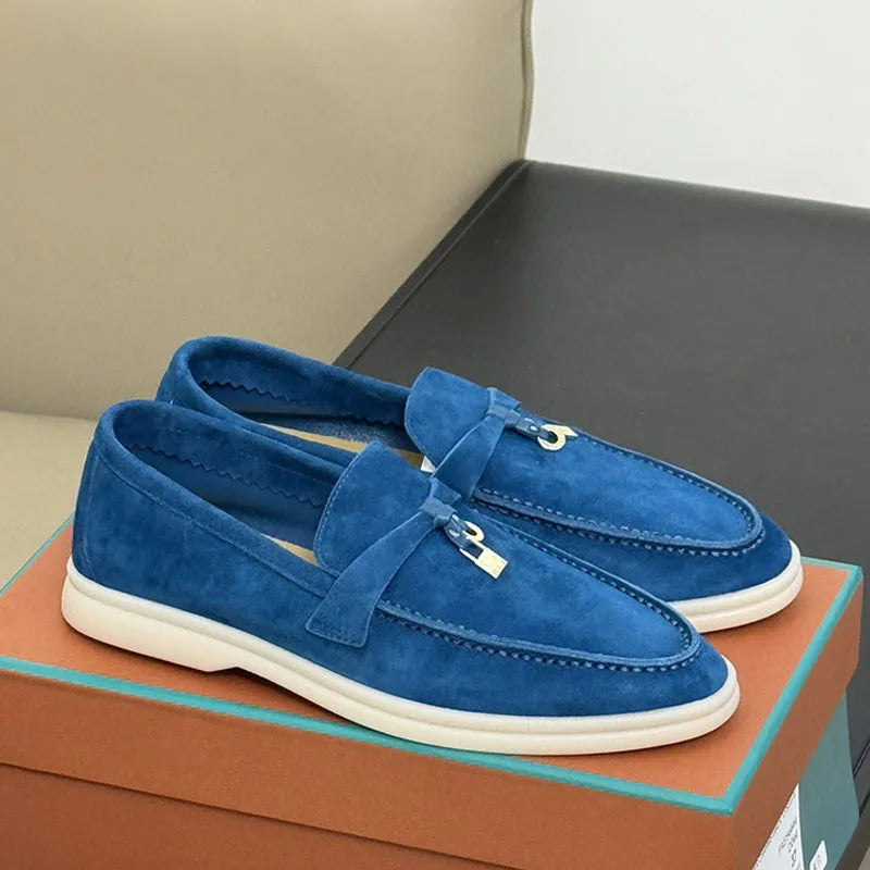 Designer Style 2026 New Classic British Style Loafers Fringed Metal Buckle One Pedal Flat Couple Shoes