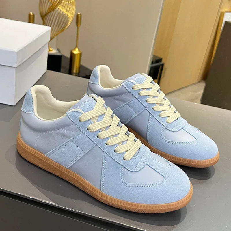 Suede Leather Patchwork Casual Shoes Women Round Toe Lace Up Flats Training Shoes Autumn Sneakers Comforatble Couple Shoes