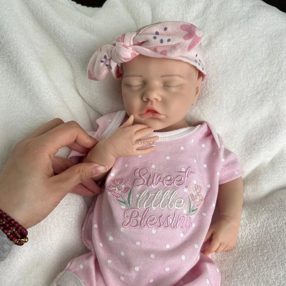 17Inch 3D Skin Realistic Silicone Reborn Baby Girl Pretty Weighted Waterproof Newborn Doll for Parenting Practice Birthday Gift