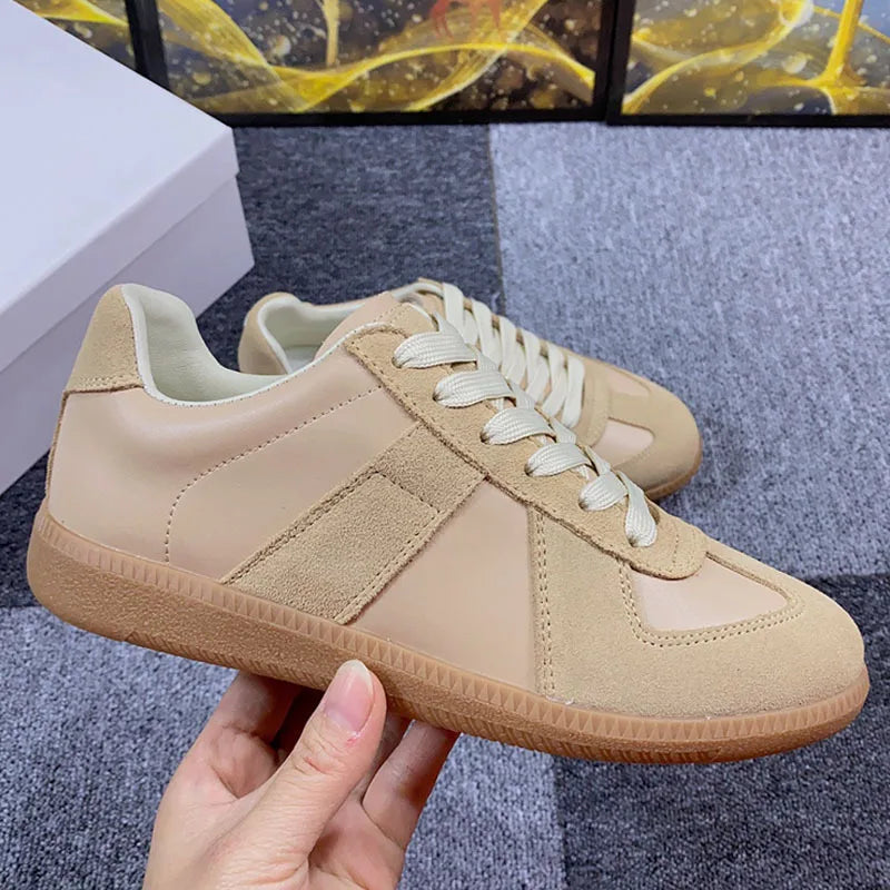 Suede Leather Patchwork Casual Shoes Women Round Toe Lace Up Flats Training Shoes Autumn Sneakers Comforatble Couple Shoes