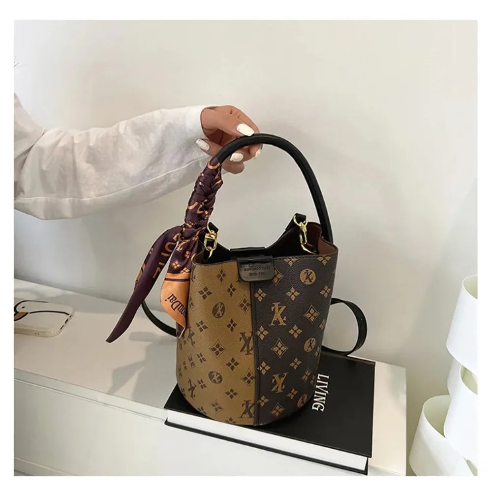 NEW Luxury Designer Women'S Shoulder Bag High-End Fashional Water Bucket Bag Crossbody Bags Unique Women Clutch Travel Tote Bag