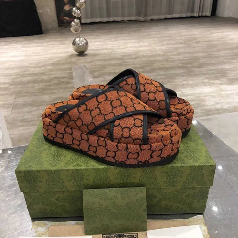 new style slippers sandal sliders macaron thick bottom gg s non slip soft fashion g house slipper women wear beach flip flops gu