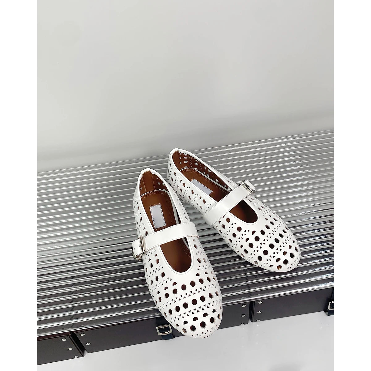 Women Flats Fashion Brand Real Leather Outdoor Flats Comfort Ladies Shoes Rubber Sole Rhinestones crystals design shoes