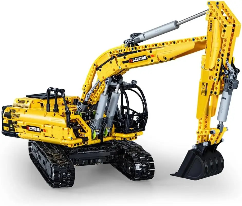 Engineering Series 1:20 Scale Excavator Model with Articulated Arm and Operational Doors, Advanced Building Set