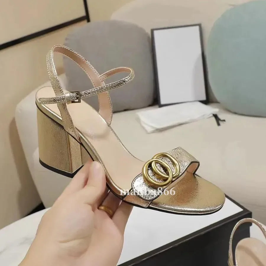 2025 Luxury Designer Sandals High Mid Low Heels Female Sandale Womens Fashion Luxe Leather Casual Summer Shoes Slides Slippers P