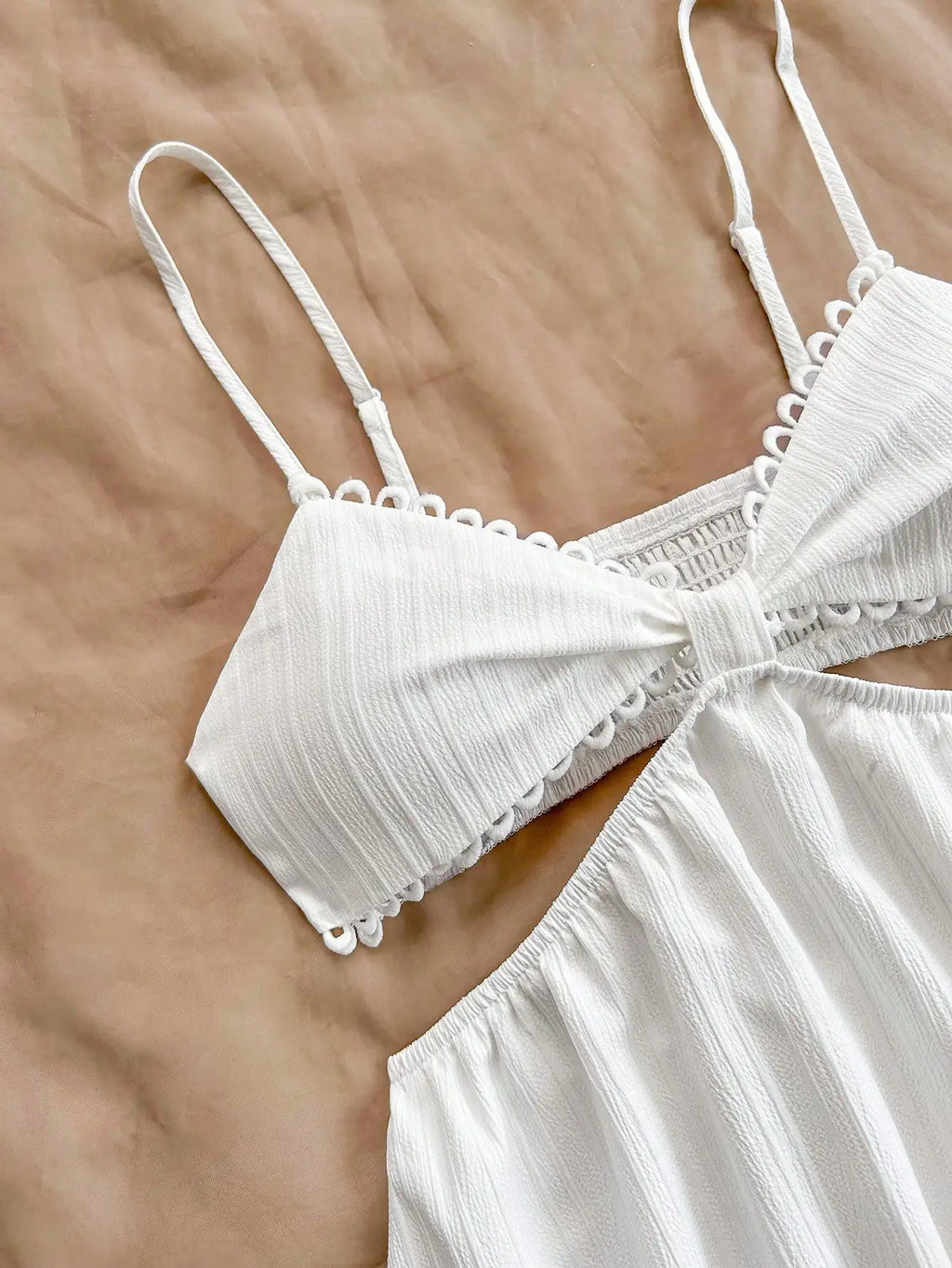 White V-Neck Strappy Hollow Waist Summer Dress for Women, Beach Vacation Style