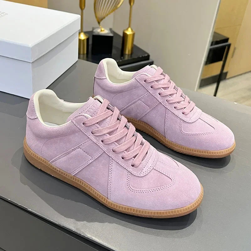 Suede Leather Patchwork Casual Shoes Women Round Toe Lace Up Flats Training Shoes Autumn Sneakers Comforatble Couple Shoes