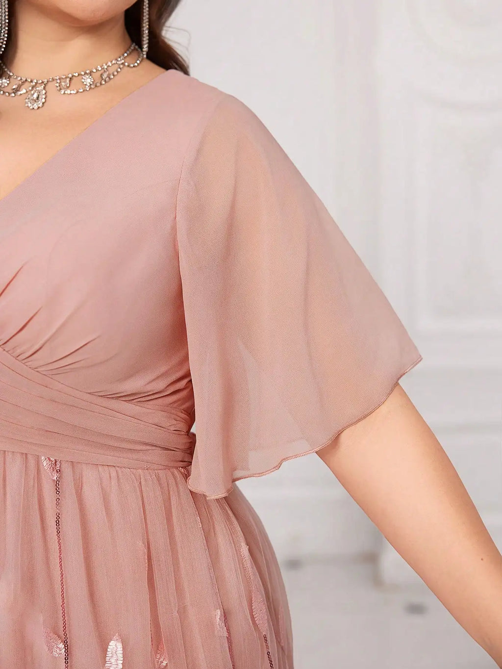 Plus Size V-Neck Flounce Sleeve Leaf Embroidered Mesh Evening Gown For Wedding Guest Prom