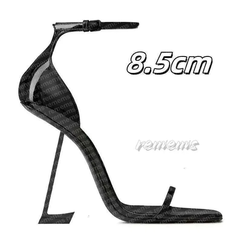 Designers' high heels, women's fishmouth, thin slippers, letters and empty high-heeled sandals, pointed shoes. size 35-41 000