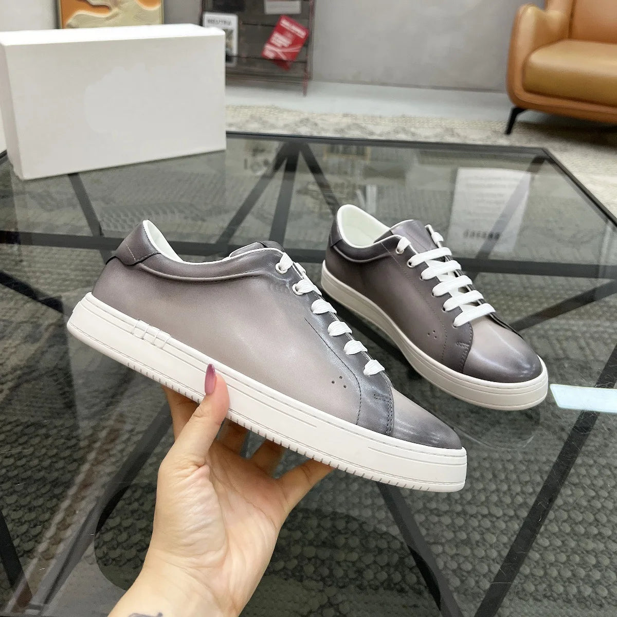 2026 New Men's Fashion Leather Casual Shoes Breathable Comfortable Low Top Flat Sneakers Versatile Trendy Walking Shoes