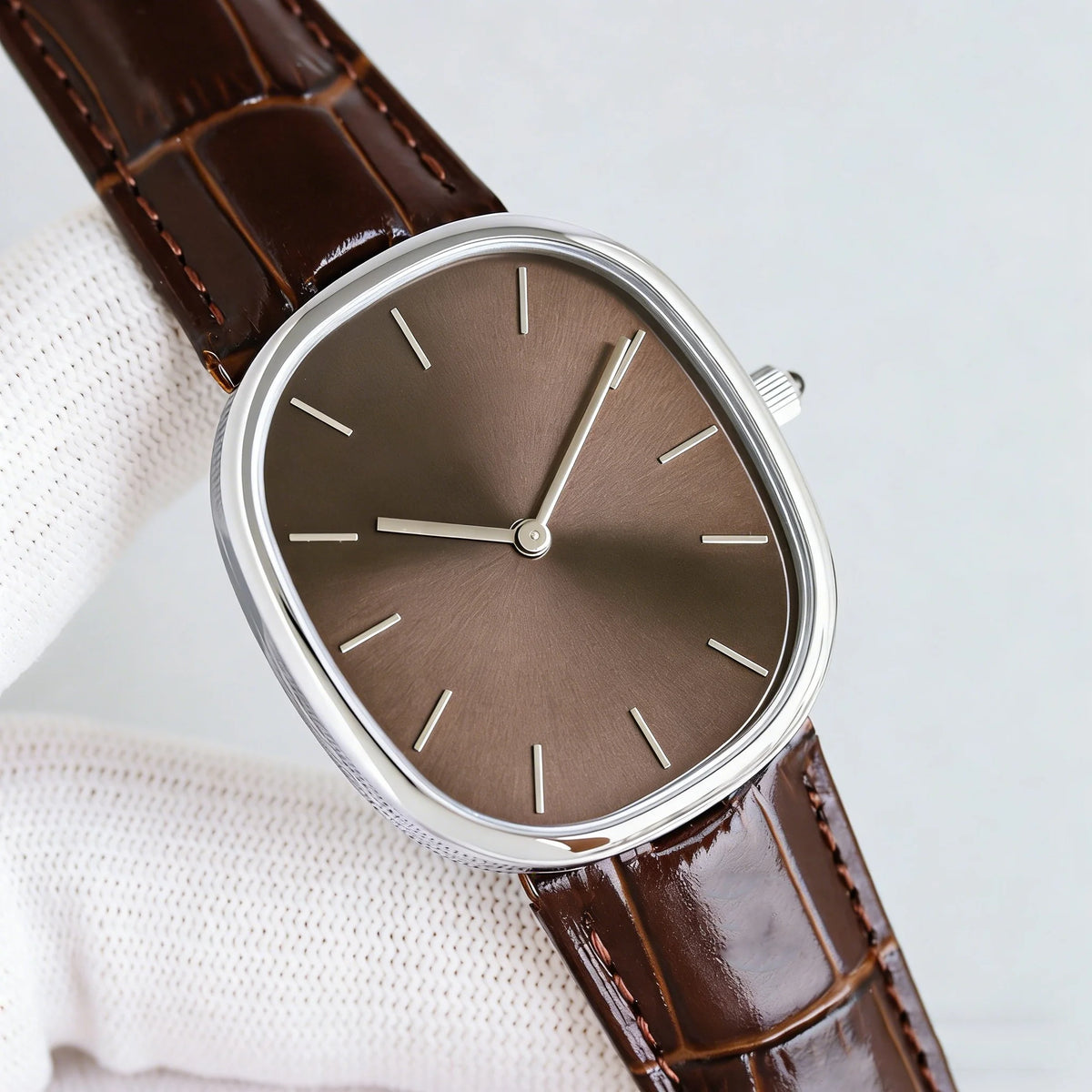 Customized luxury women's watch, 35-40mm diameter, imported calfskin strap, 9015 automatic winding movement