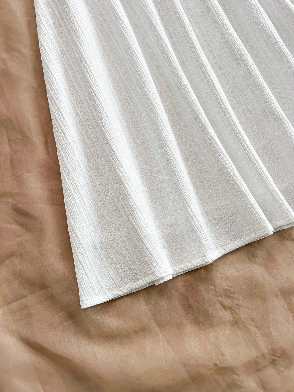 White V-Neck Strappy Hollow Waist Summer Dress for Women, Beach Vacation Style