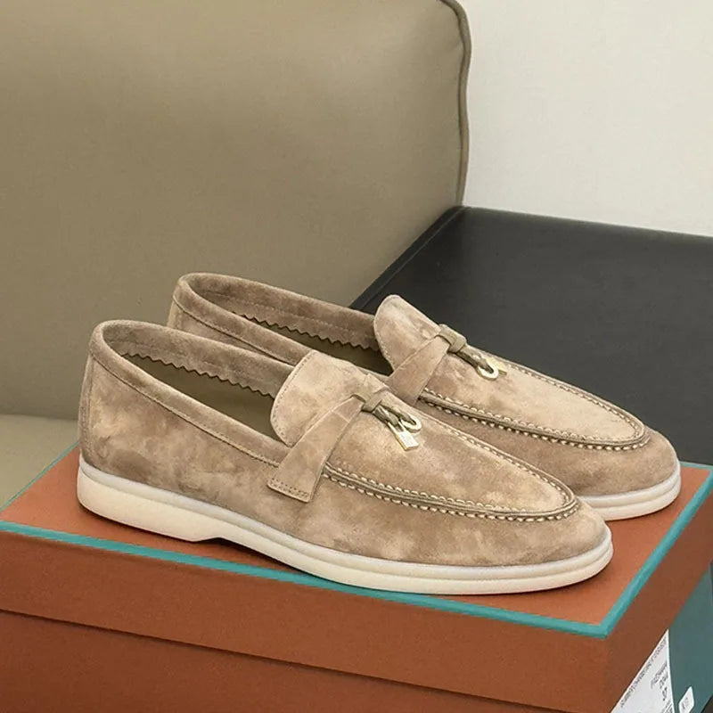 Designer Style 2026 New Classic British Style Loafers Fringed Metal Buckle One Pedal Flat Couple Shoes