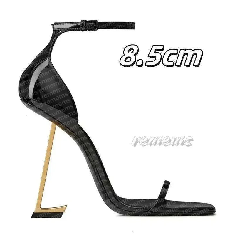Designers' high heels, women's fishmouth, thin slippers, letters and empty high-heeled sandals, pointed shoes. size 35-41 000