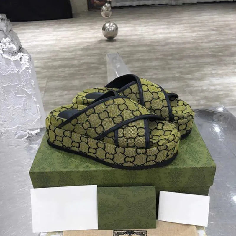 new style slippers sandal sliders macaron thick bottom gg s non slip soft fashion g house slipper women wear beach flip flops gu