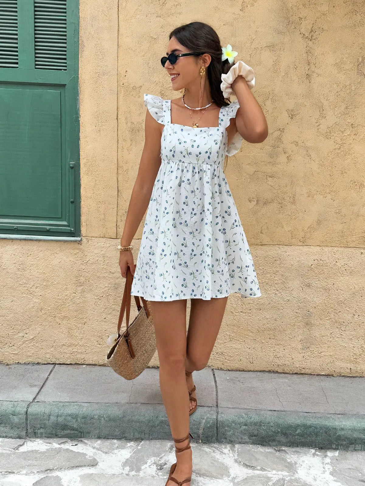 Women's Floral Mini Dress with Back Bow & Puff Sleeves, Square Neck, Summer Vacation Style