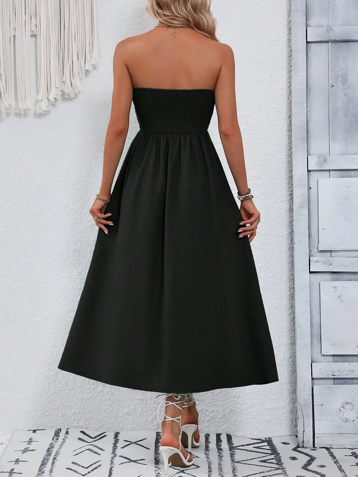 Black Cut-Out Front Knotted Strapless Midi Dress for Summer Vacation