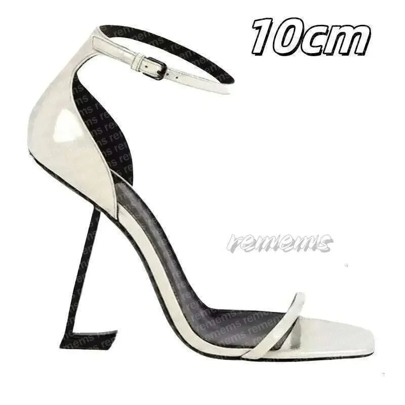 Designers' high heels, women's fishmouth, thin slippers, letters and empty high-heeled sandals, pointed shoes. size 35-41 000