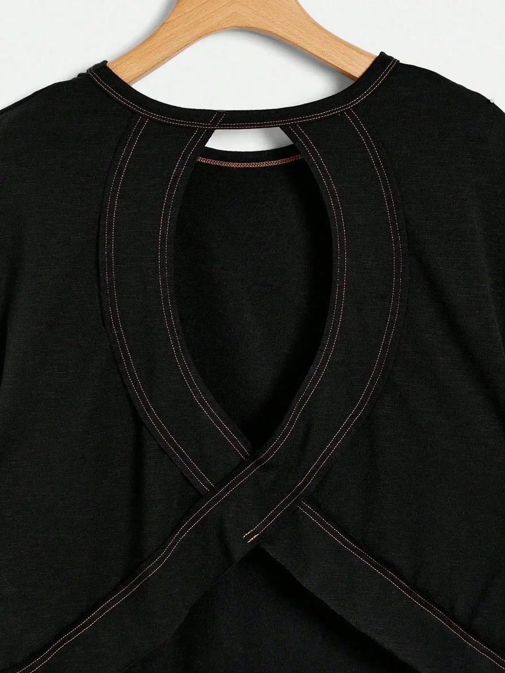 2-Pack Women's Cropped T-Shirt Set with Cut-Out Back & Drop Shoulder Design