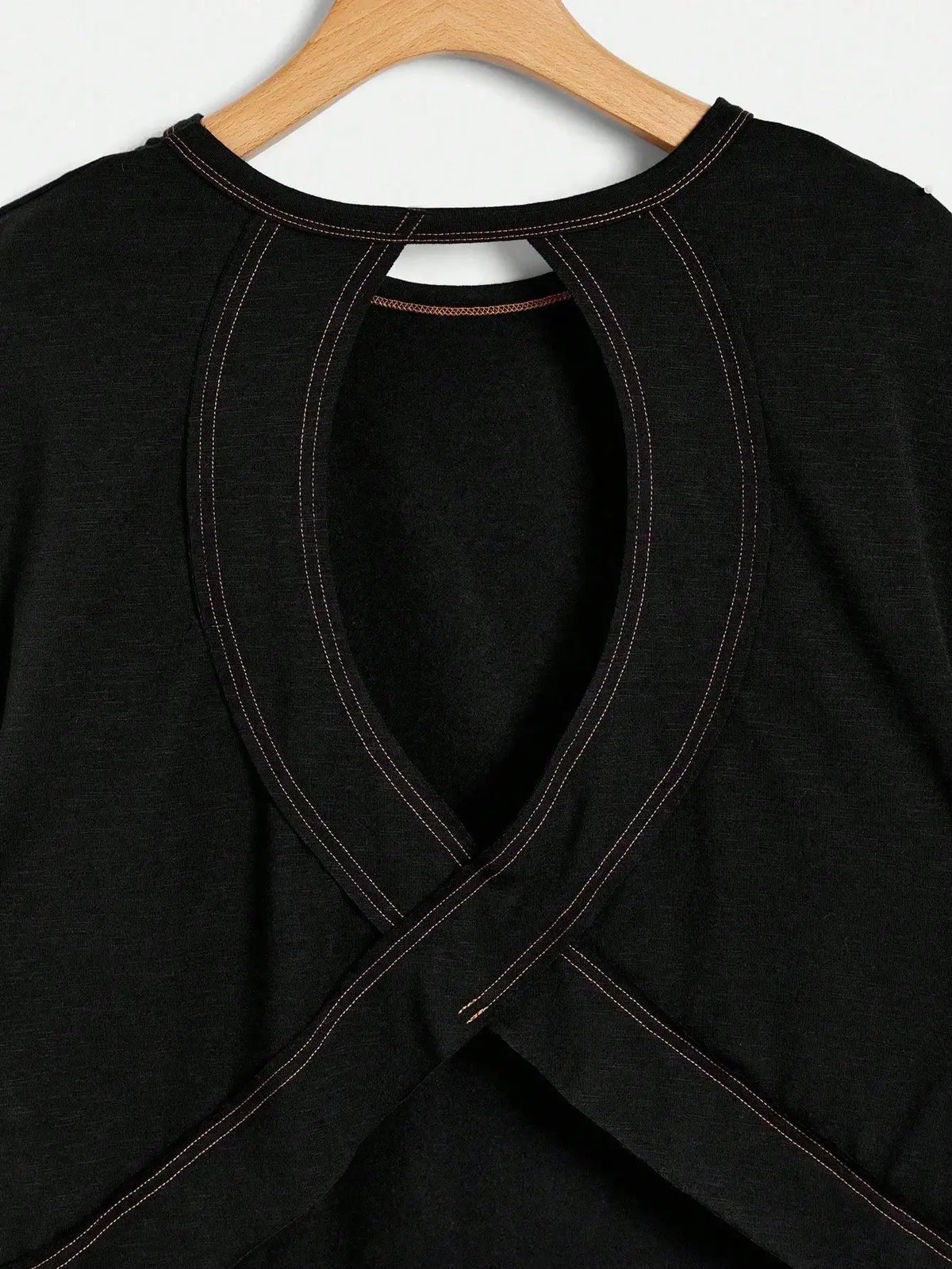 2-Pack Women's Cropped T-Shirt Set with Cut-Out Back & Drop Shoulder Design
