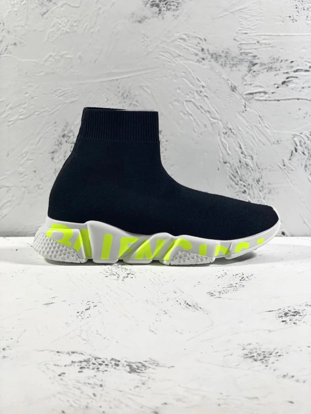 2026 New 2.0ss Knitted Letter Printing Men's and Women's High-top Socks Shoes Elastic Couple Socks Boots