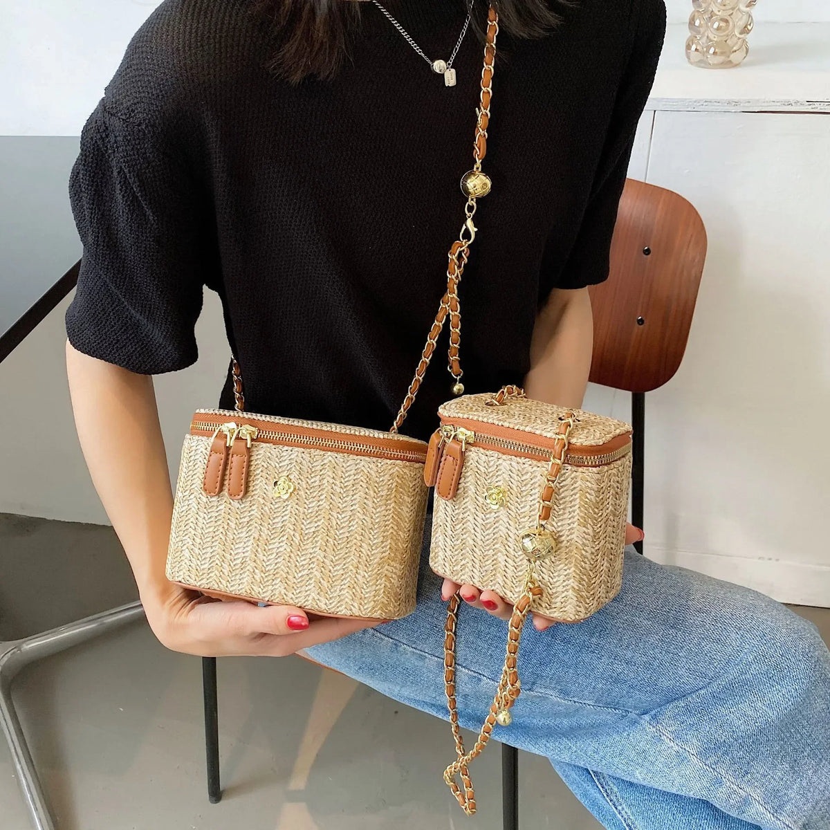 Designer Mini Shoulder Purse Lingerie Embroidery Line Small Square Female 2025 New Fashion Chain Crossbody Luxury Handbag Cosmet