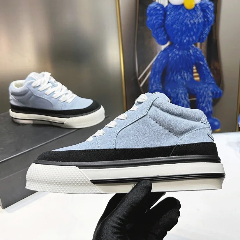 2026 Designer Brand Leather Thick-soled Panda Board Shoes Fashion Inner Height Increase Casual Shoes Round Head Wear-resistant
