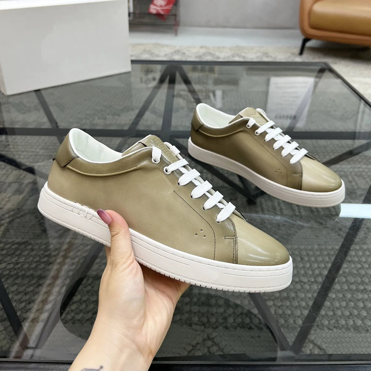 2026 New Men's Fashion Leather Casual Shoes Breathable Comfortable Low Top Flat Sneakers Versatile Trendy Walking Shoes