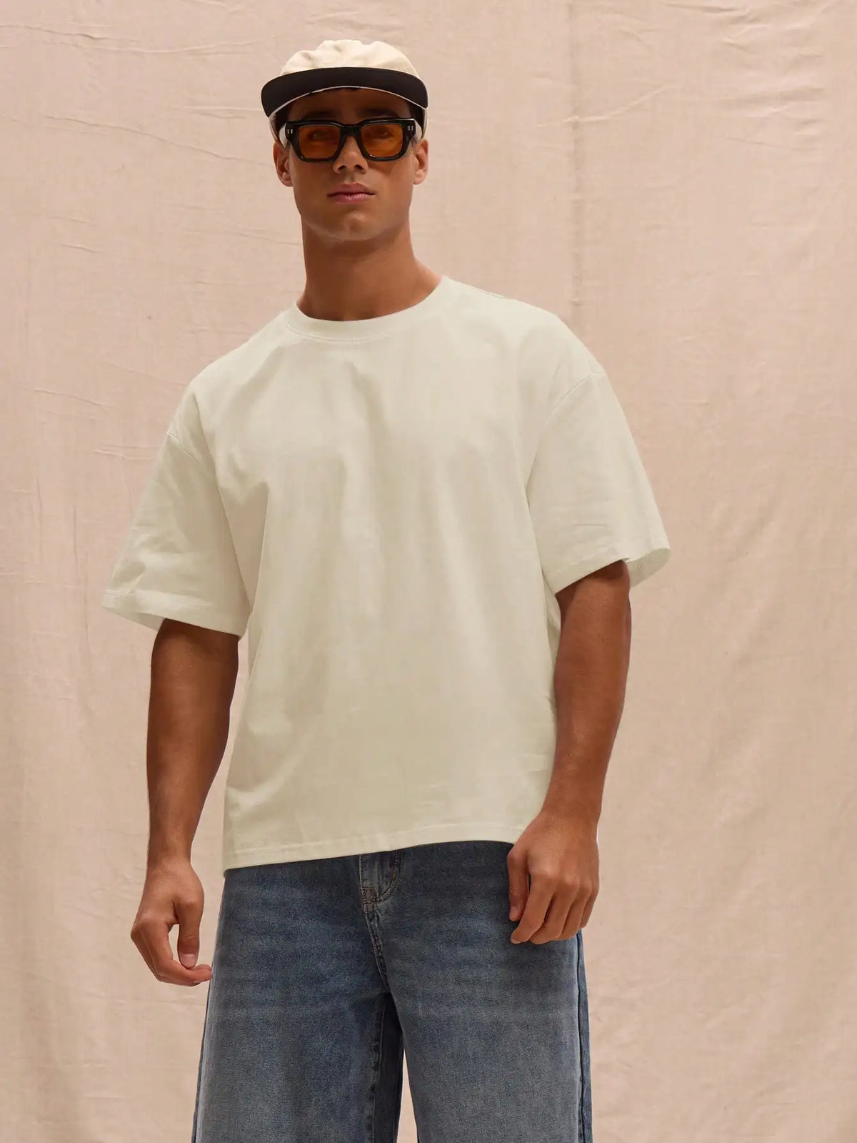 Oversized Boxy Fit White T-Shirt for Spring Summer Street Style Casual Wear