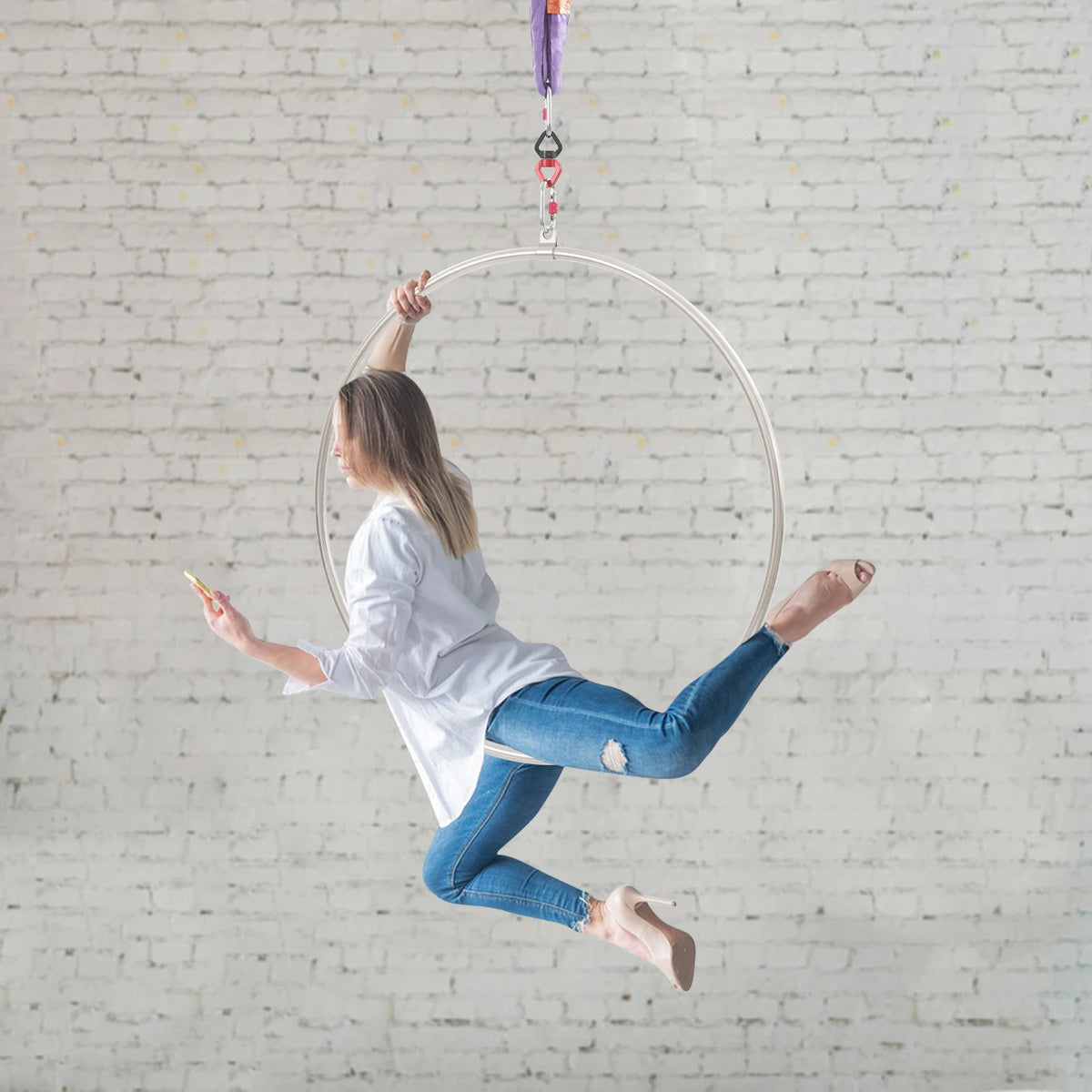 5.3kg Stainless Steel Magnesium Alloy Aerial Hoop Kit 95cm Diameter 2.5cm Tube Diameter 10KN Load Capacity Aerial Yoga Equipment
