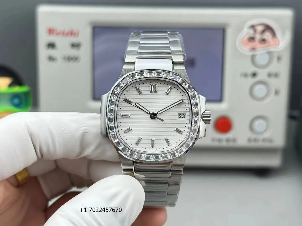 Fashionable, Avant-garde, Luxurious, Diamond-encrusted Bezel, Ultra-thin 8.3mm Diving Date Display Automatic Mechanical Watch