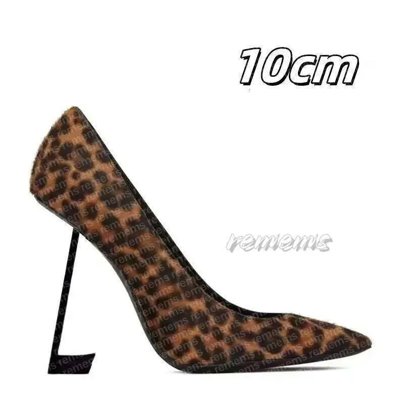 Designers' high heels, women's fishmouth, thin slippers, letters and empty high-heeled sandals, pointed shoes. size 35-41 000