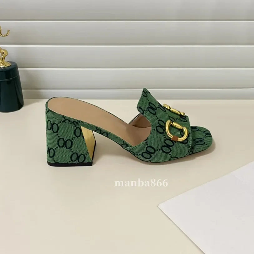 2025 Luxury Designer Sandals High Mid Low Heels Female Sandale Womens Fashion Luxe Leather Casual Summer Shoes Slides Slippers P