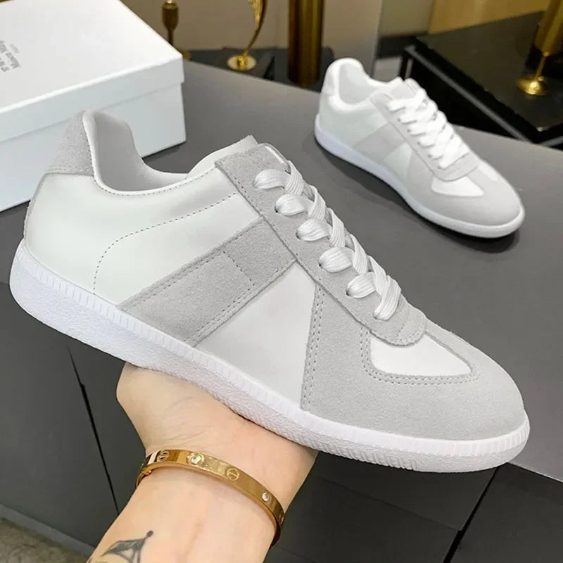 Suede Leather Patchwork Casual Shoes Women Round Toe Lace Up Flats Training Shoes Autumn Sneakers Comforatble Couple Shoes