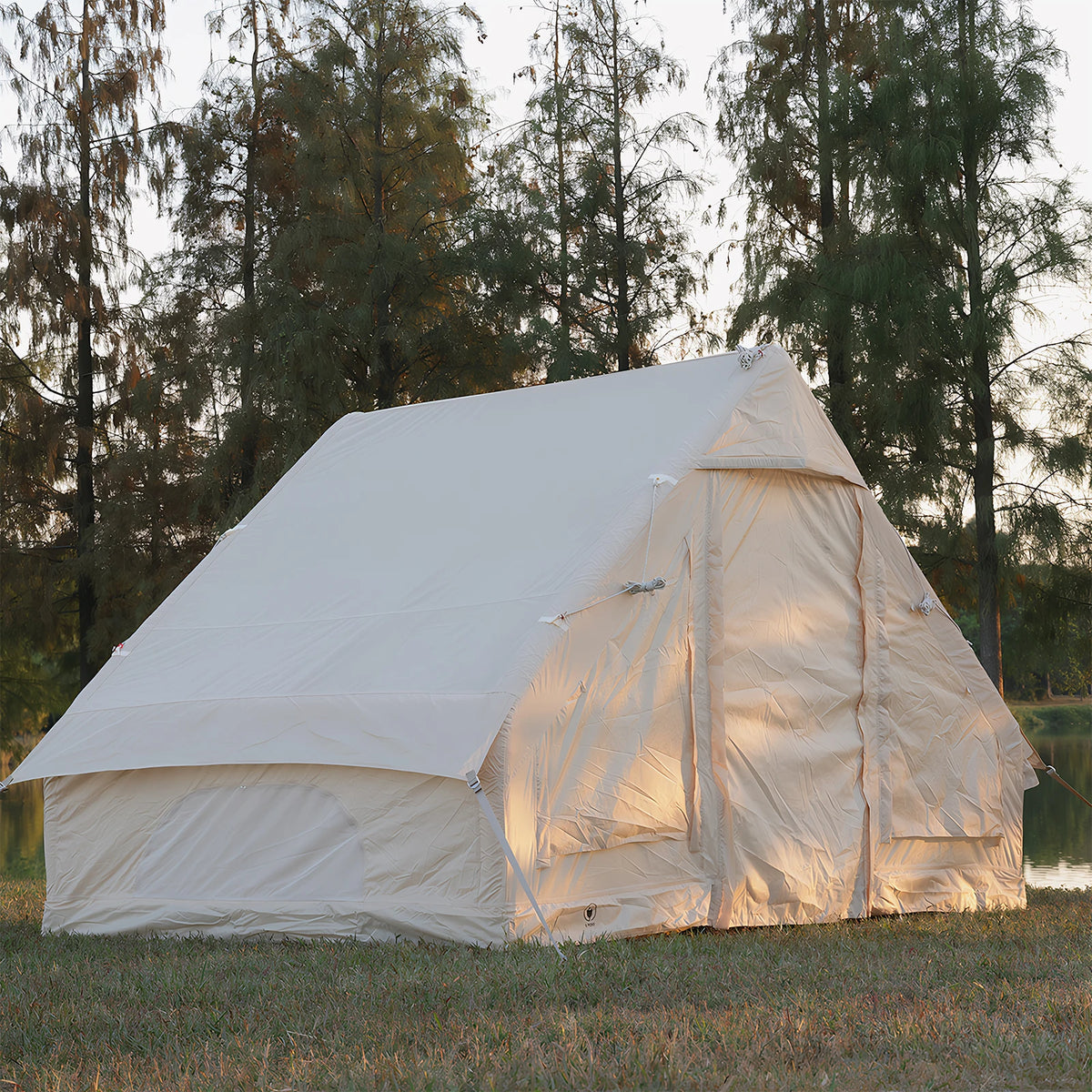 4-6 Person House Instant Glamping Camping Tents House with Hand Pump Outdoor Inflatable Tent Waterproof for Adults Travel Hiking