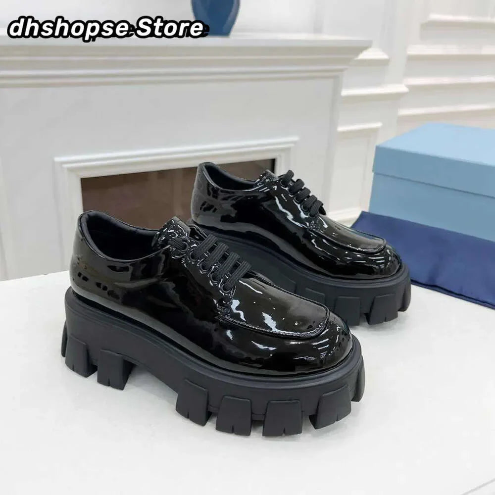 Designer Loafers Shoes Men Women Soft Cowhide Platform Sneakers Thick Bottom Shoe P Rubber Black Shiny Leather Chunky Round Head