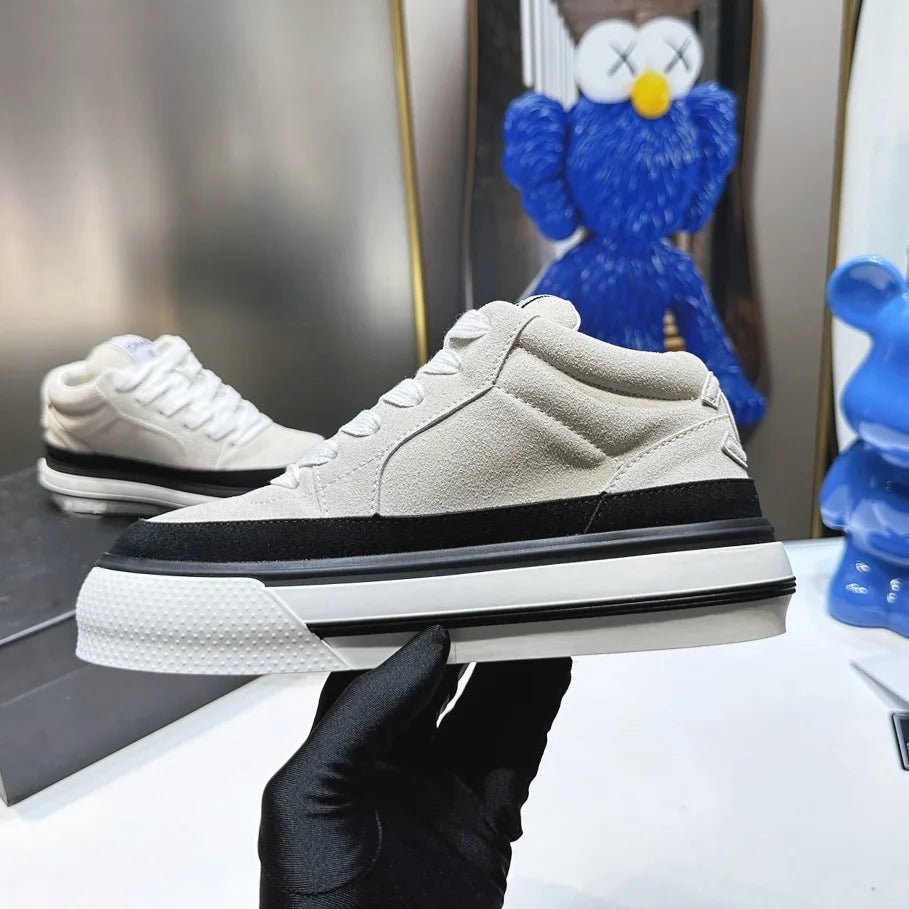 2026 Designer Brand Leather Thick-soled Panda Board Shoes Fashion Inner Height Increase Casual Shoes Round Head Wear-resistant